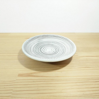 小鹿田焼の4.5寸皿 飛び鉋(とびかんな)白