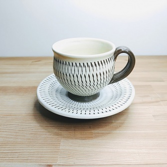 小鹿田焼のコーヒーカップセット 白