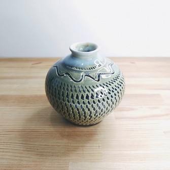 小鹿田焼の1輪挿し 飛び鉋 緑