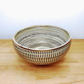 小鹿田焼の【割引中】丸丼 飛び鉋(とびかんな)