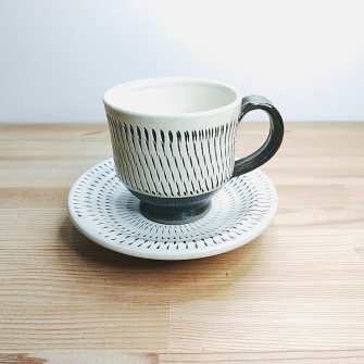 小鹿田焼のコーヒーカップセット 白