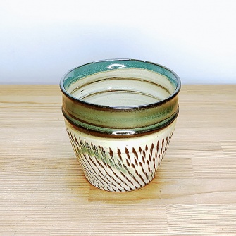 小鹿田焼のチューハイカップ 白飛び鉋と打ちかけ