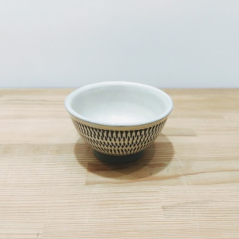 小鹿田焼の3寸茶碗 飛び鉋(とびかんな)