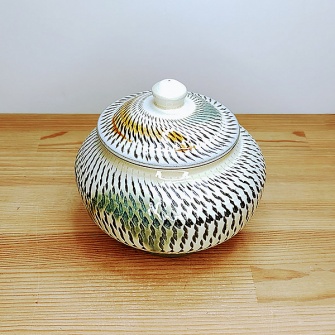 小鹿田焼の3合壺