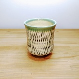 小鹿田焼の湯のみ 飛び鉋(とびかんな)フチ緑