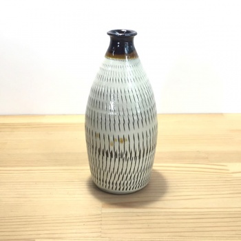 小鹿田焼の徳利(飛び鉋) 2合